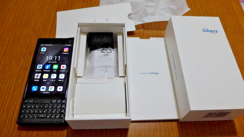 Smartphone unihertz titan - unihertz,